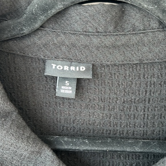 Torrid Peplum Crinkle Flannel Gauze Button Up Top Size 5 - Picture 4 of 11